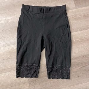 Zara lace short sz medium